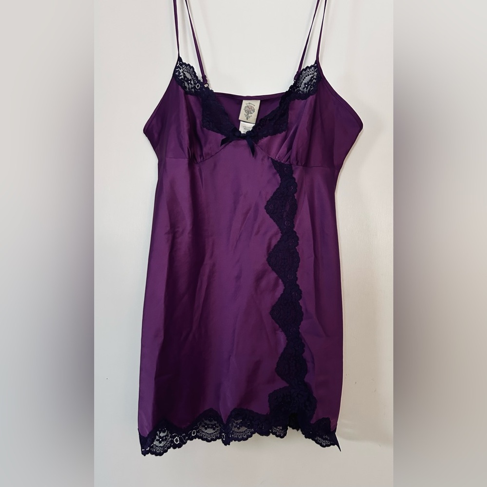 In Bloom Chemise 
♥️3 for $20♥️